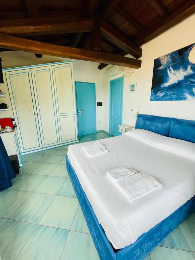 Romantica Suite Panoramica Villasimius Eksteriør bilde